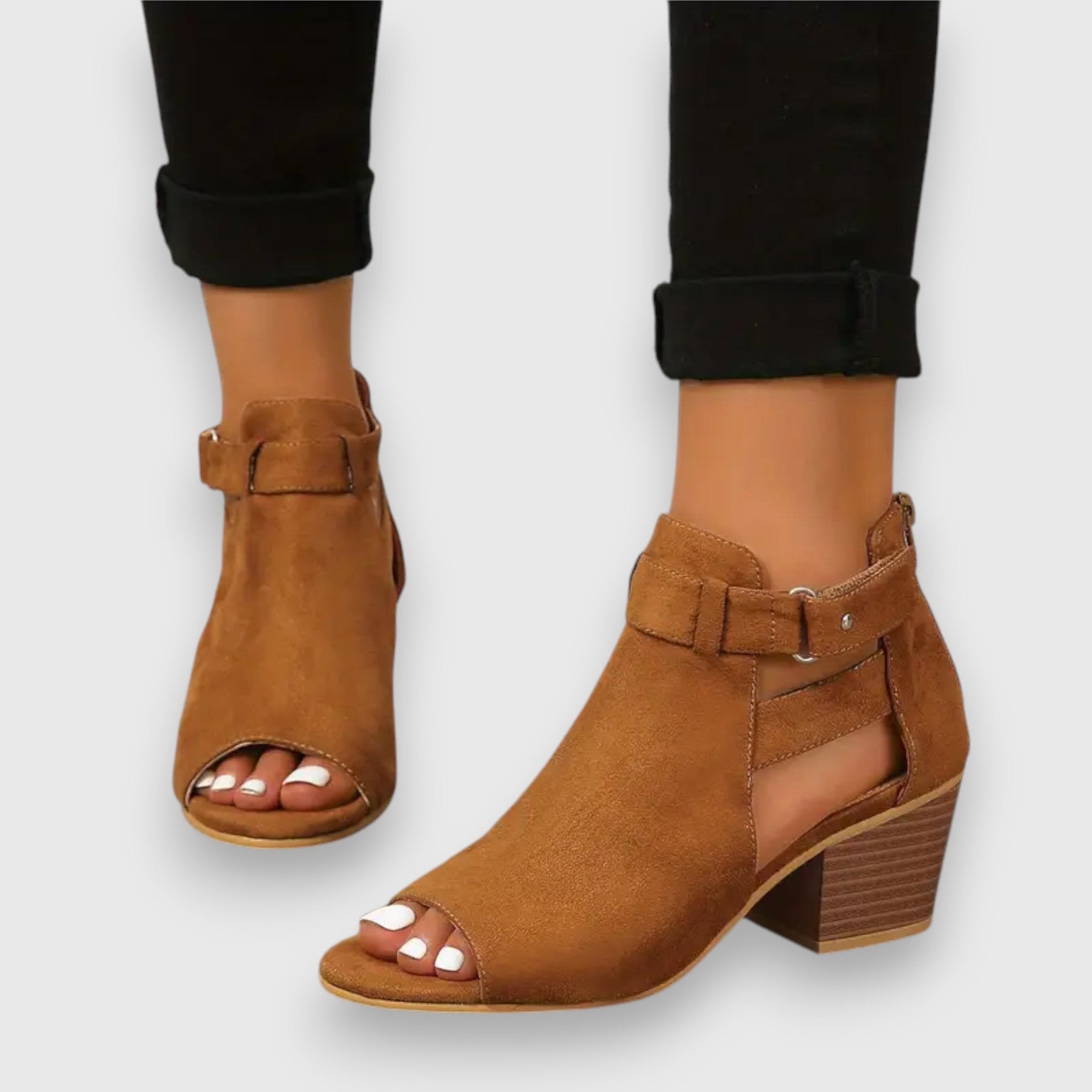 Nadia Blockabsatz-Sandalen | Retro-Cut-Out-Look