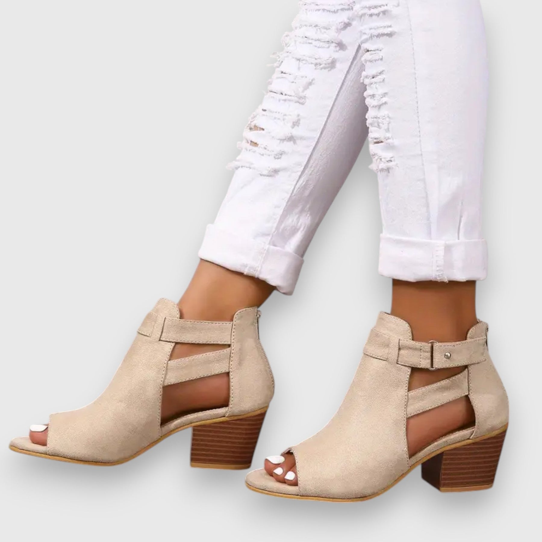 Nadia Blockabsatz-Sandalen | Retro-Cut-Out-Look