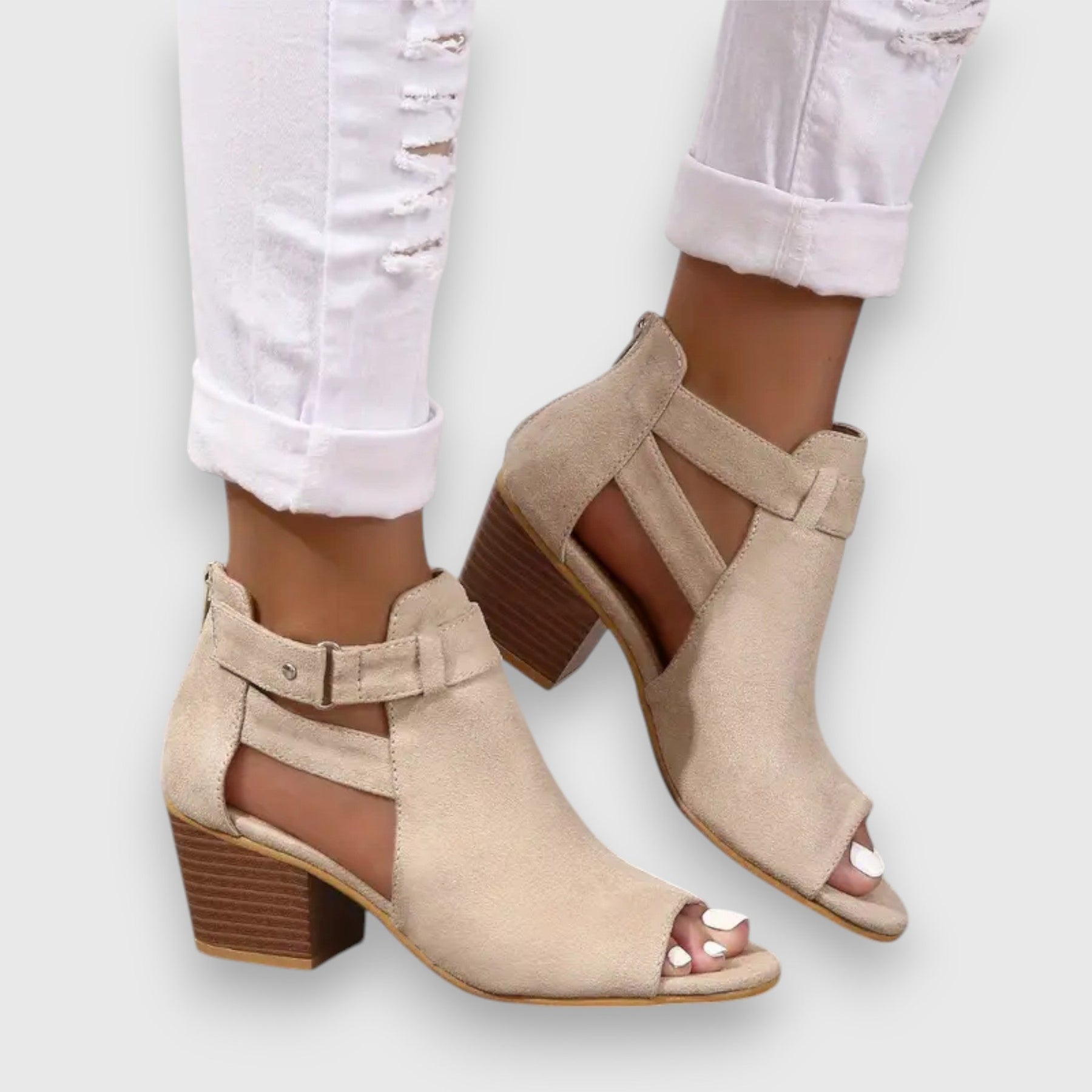 Nadia Blockabsatz-Sandalen | Retro-Cut-Out-Look