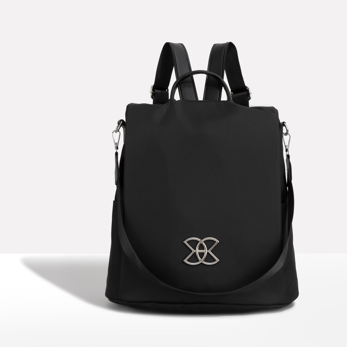 Versa – Damenrucksack mit verstellbaren und abnehmbaren Trägern