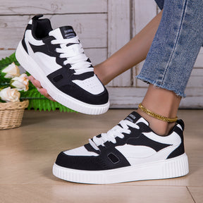 Olivia | Leichter und rutschfester Sneaker