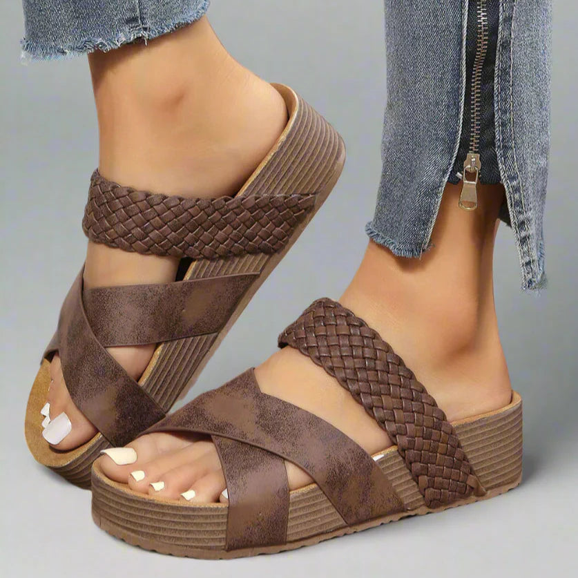 Solena | Orthopädische Sandalen